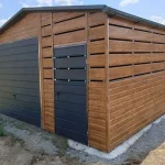 Garaz-blaszany-3×4-z-wiatka-2×4-Dlugosc-4-m.webp