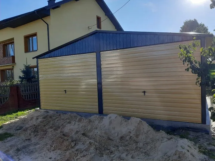 Garaze-blaszane-blaszak-podwojny-6×5-m-dwuspadowy-Marka-LiderStal.webp