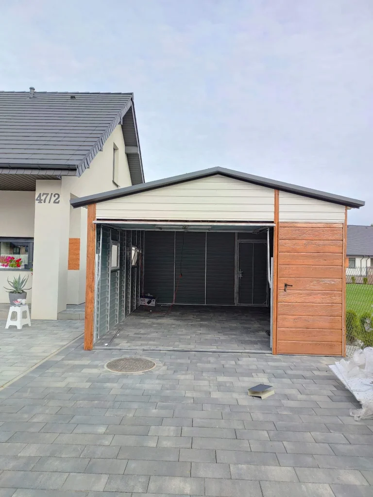 Garaze-blaszane-blaszaki-4×6-drewnopodobny-profil-Kod-producenta-4×6-P6.webp