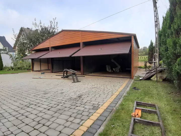 garaze-blaszane-blaszak-9x5drewnopodobne-zloty-dab-marka-inna-673365fd30ed4.webp