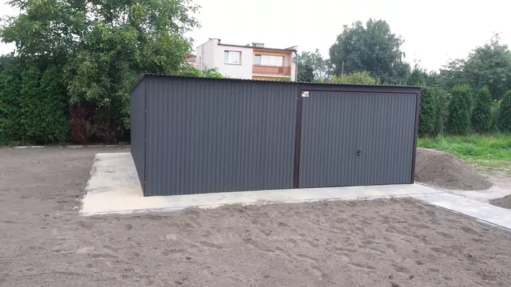 garaze-blaszane-blaszak-jednostanowiskowy-6-x-5m-marka-liderstal-6733674e6ae3b.webp